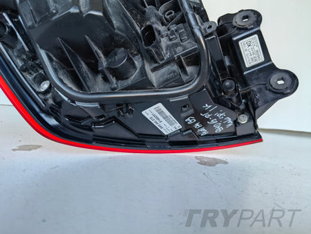 RIGHT TAILLIGHT AUDI A4 B9 8W 8W0 15- STATION WAGON