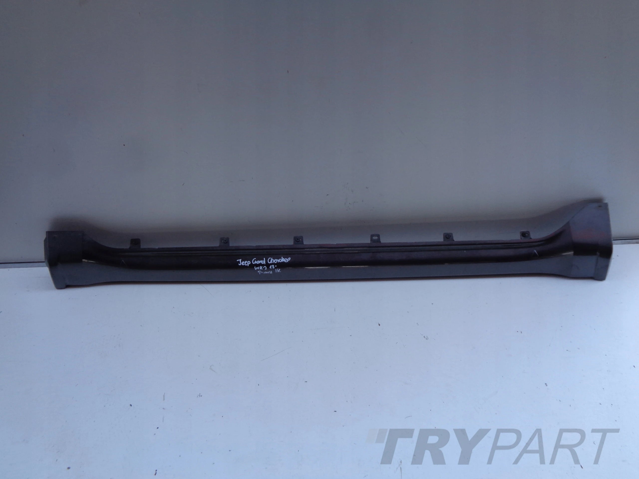 RIGHT THRESHOLD SILL MOLDING JEEP GRAND CHEROKEE 13-