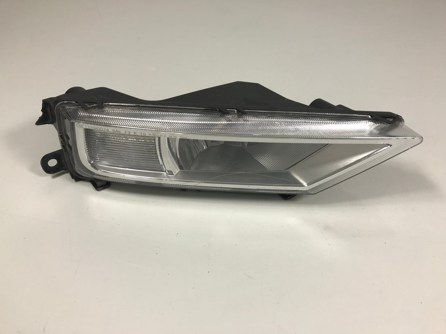 Volkswagen Tiguan 2016-2020 Front Foglight Right 5NA941700A, 10472040000
