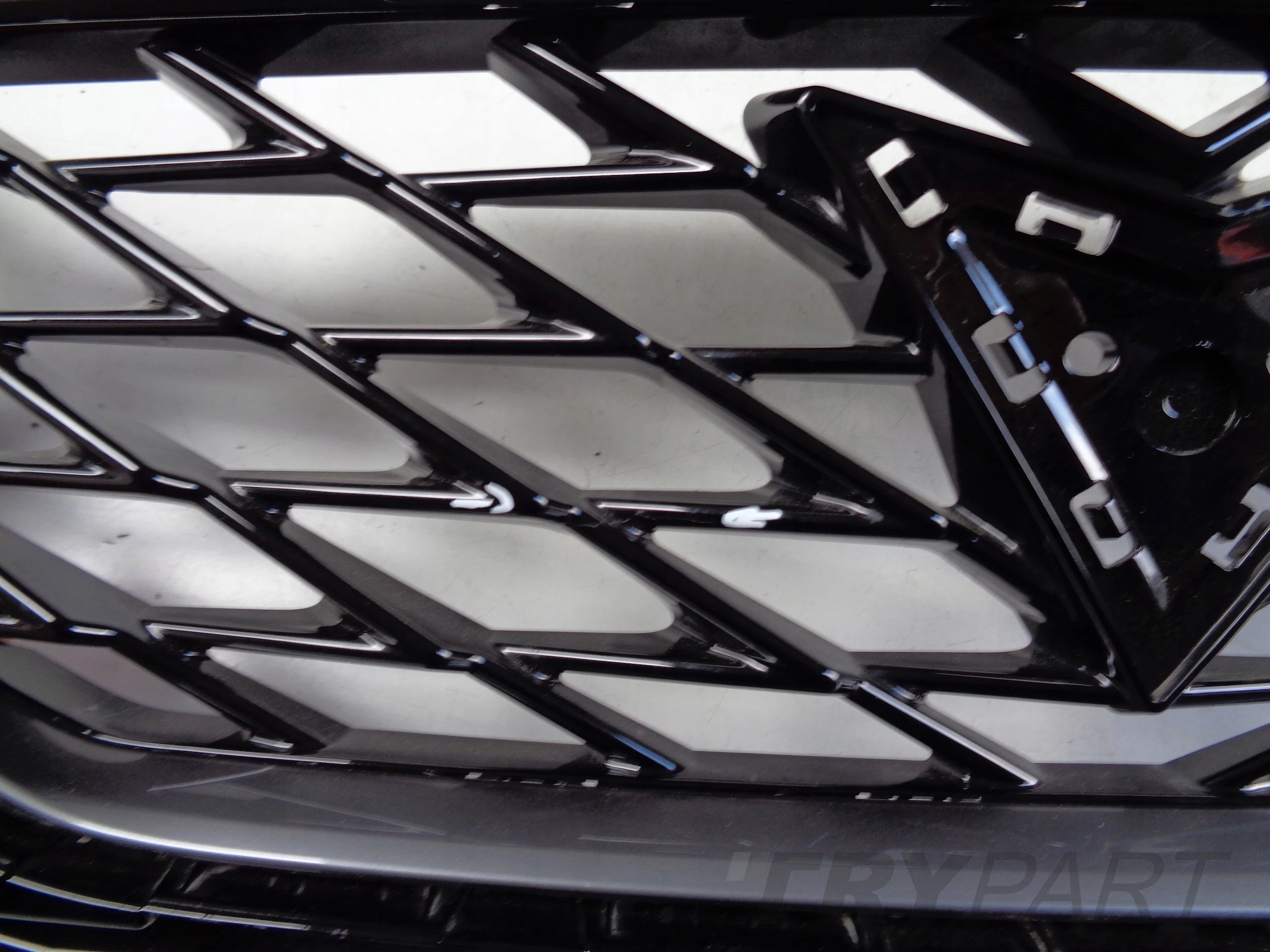 SEAT LEON IV 4 CUPRA 5FA 20- RADIATOR GRILLE