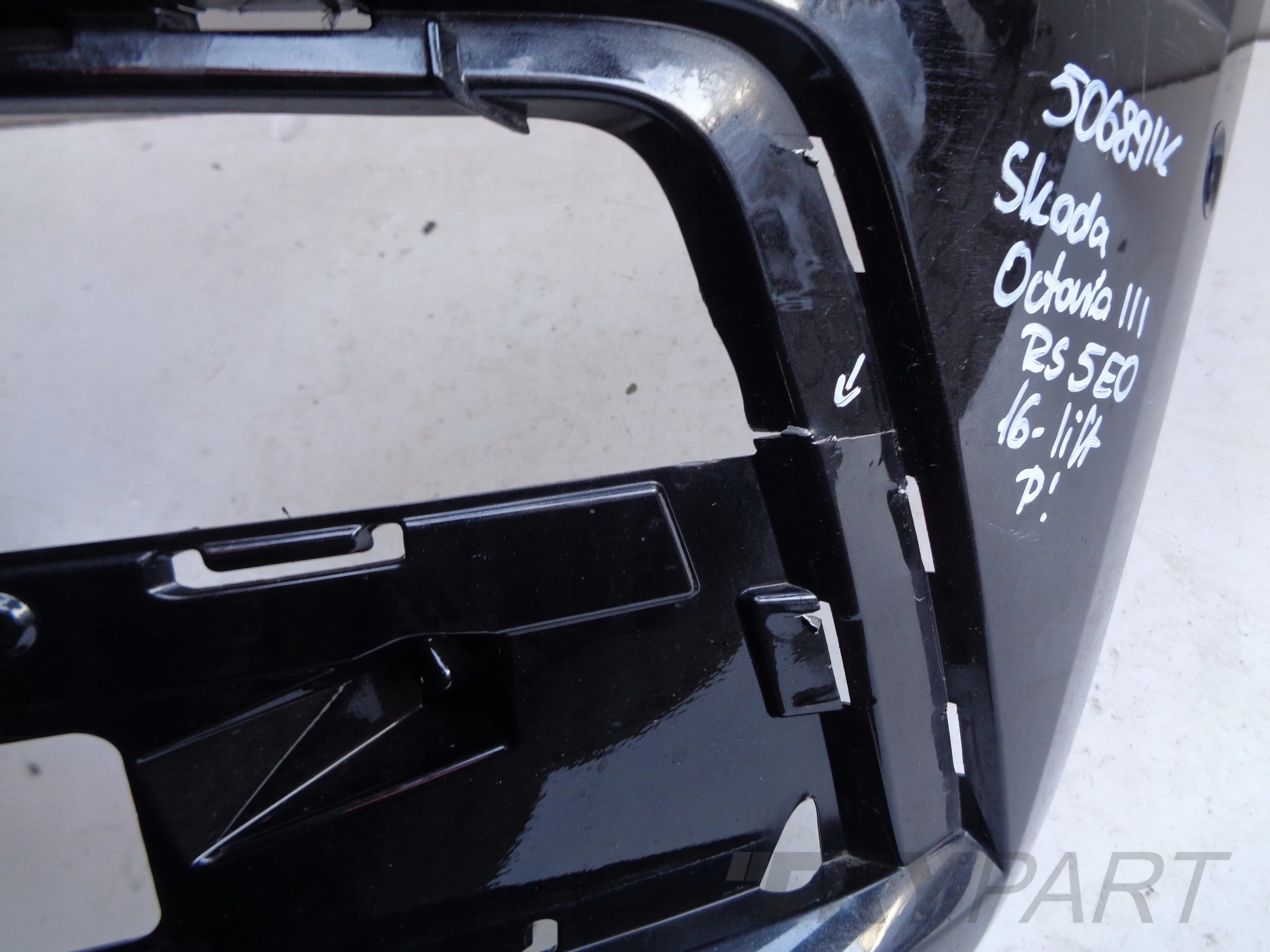 SKODA OCTAVIA III 3 RS 5E FRONT BUMPER 5E0 16- FACELIFT NO. 50689