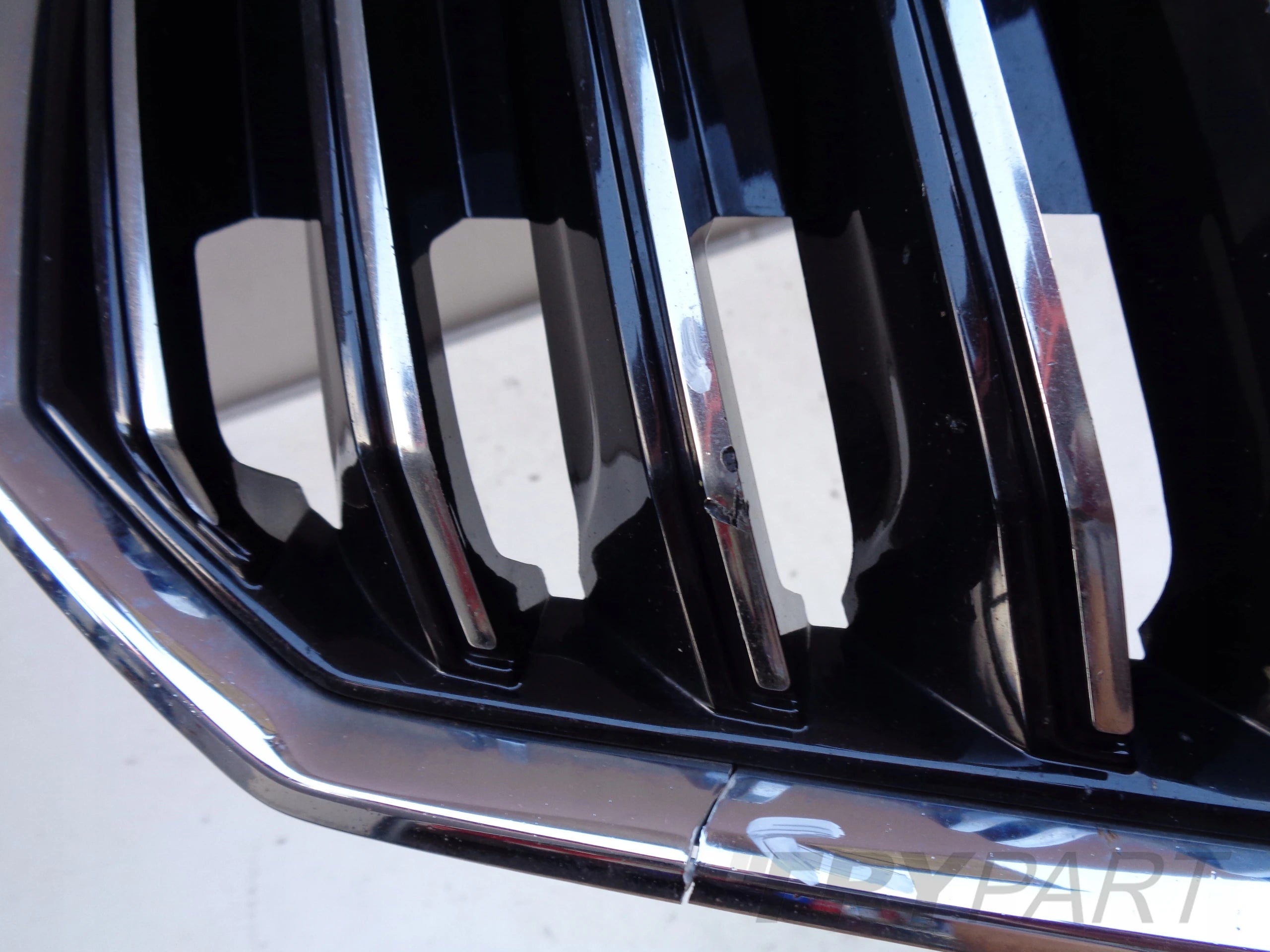 SKODA SUPERB III 3 3V 3V0 15- GRILL GRILLE