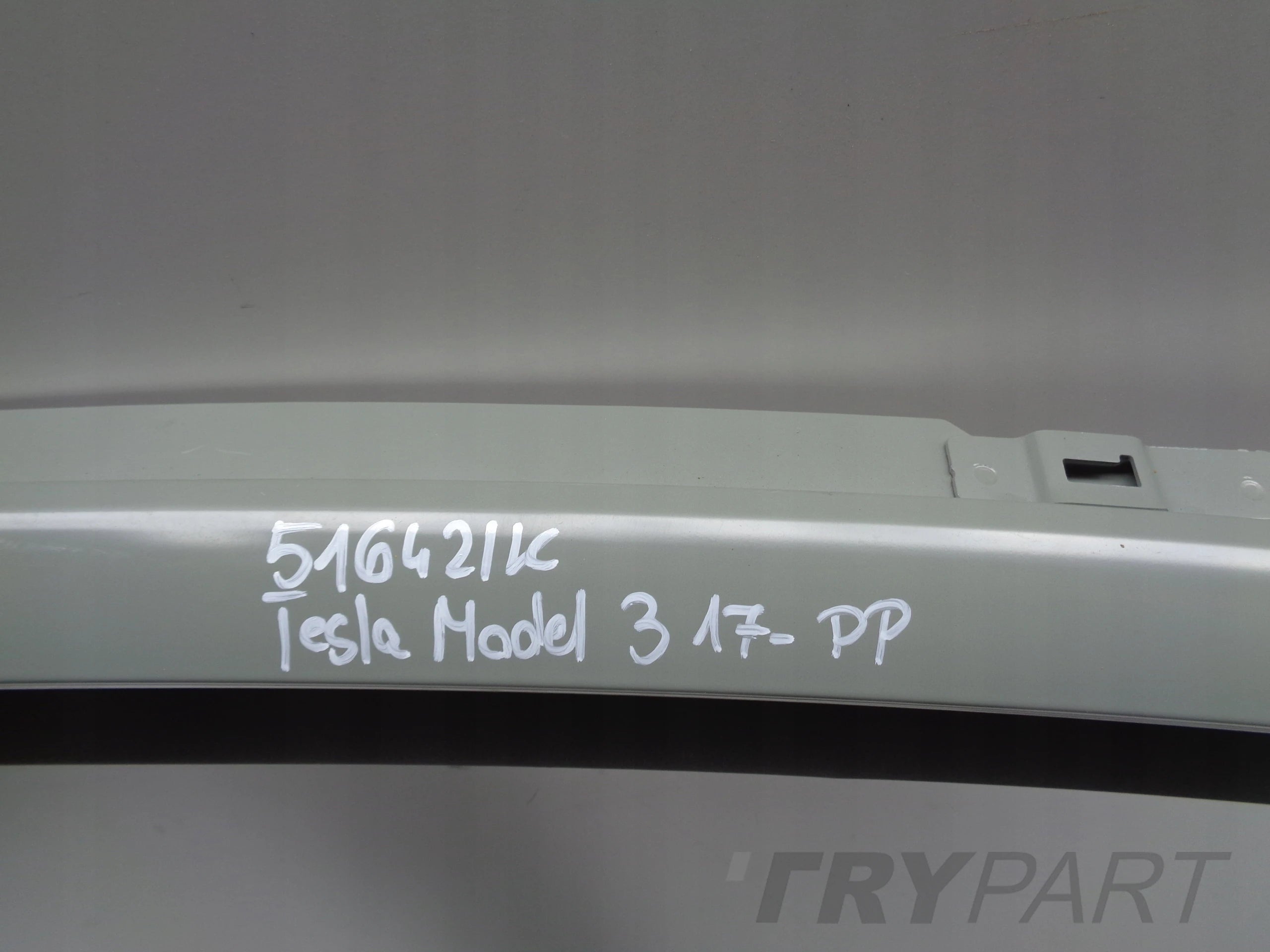 TESLA MODEL 3 17- RIGHT PILLAR SILL PART NO. 51642