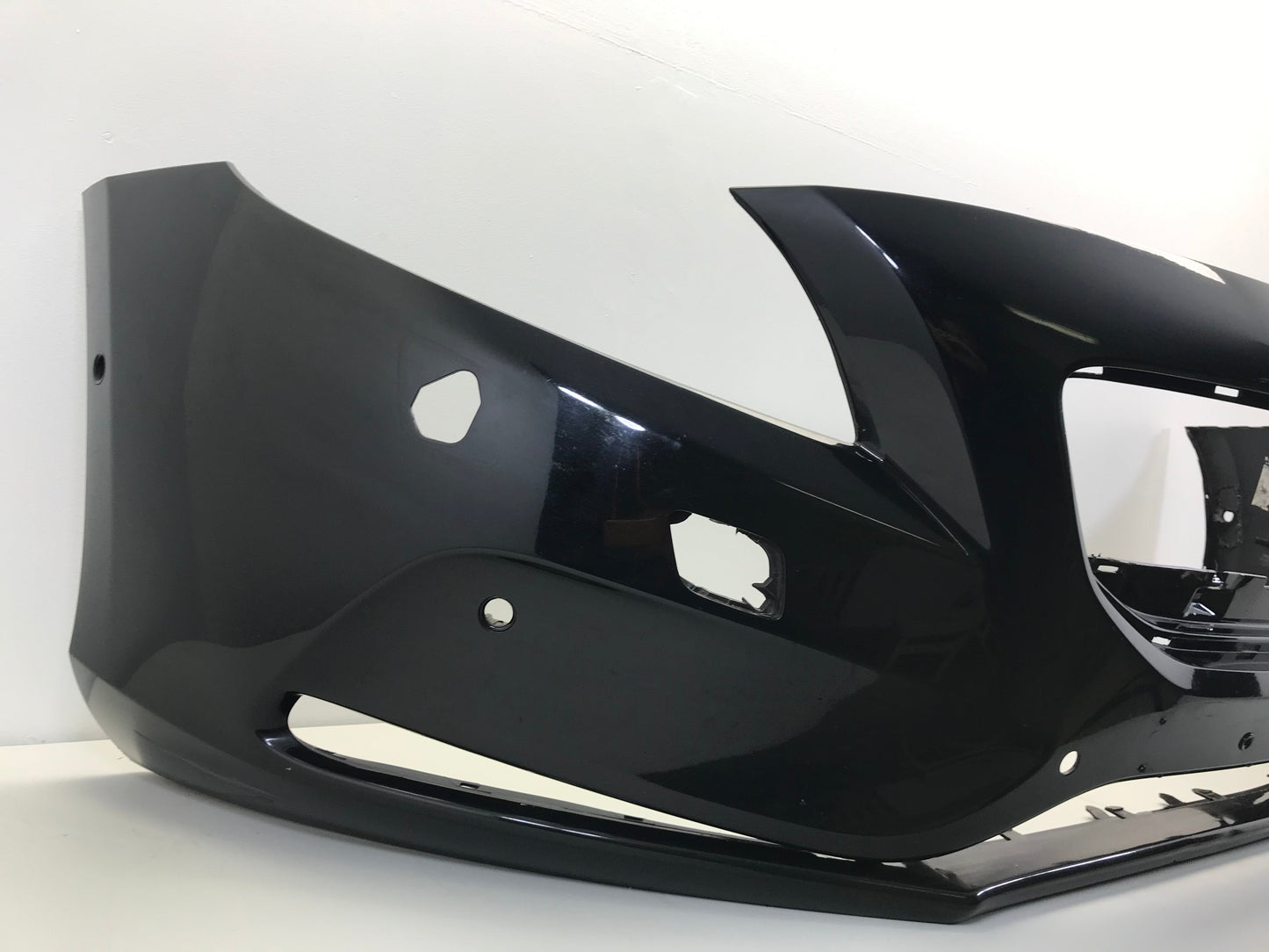 Volvo V40 2012-2019 Front Bumper Used OEM: 31283732, BP8BB