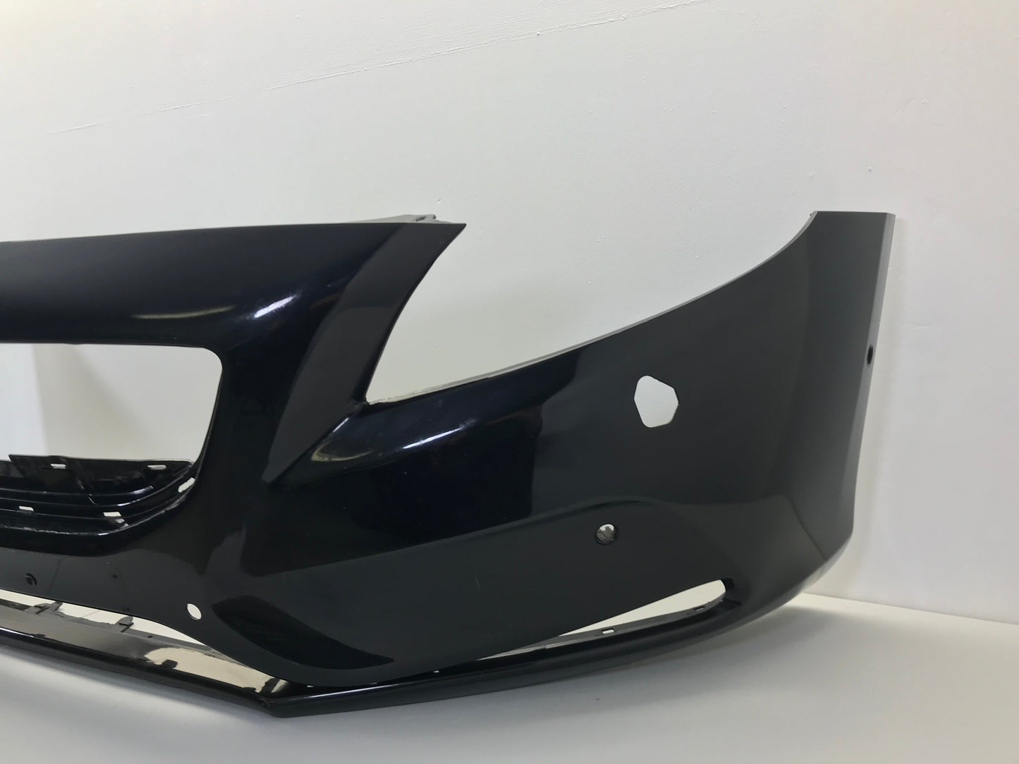 Volvo V40 2012-2019 Front Bumper Used OEM: 31283732, BP8BB