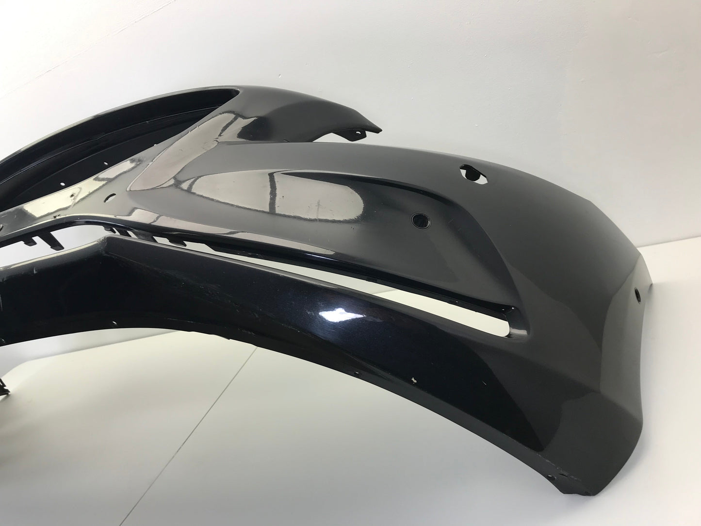 Volvo V40 2012-2019 Front Bumper Used OEM: 31283732, BP8BB