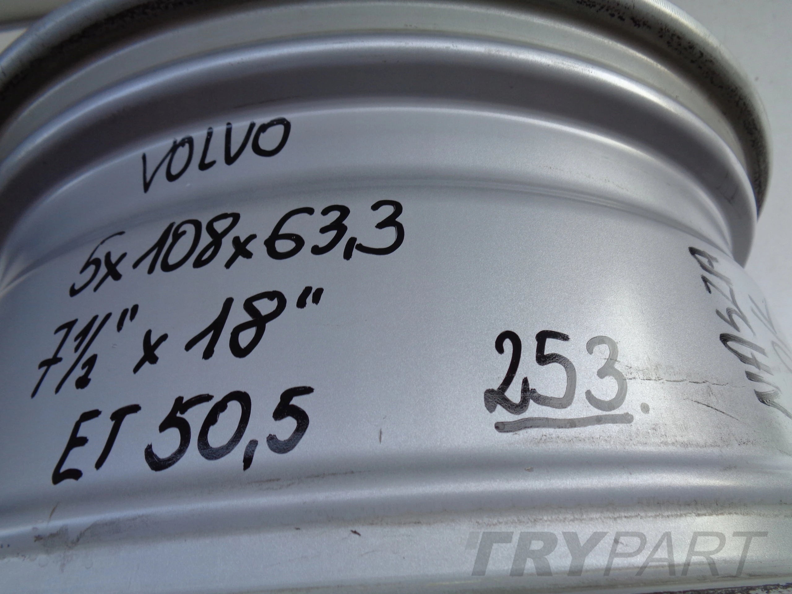 VOLVO ALUMINUM RIM 7.5JX18 ET50.5 5X108