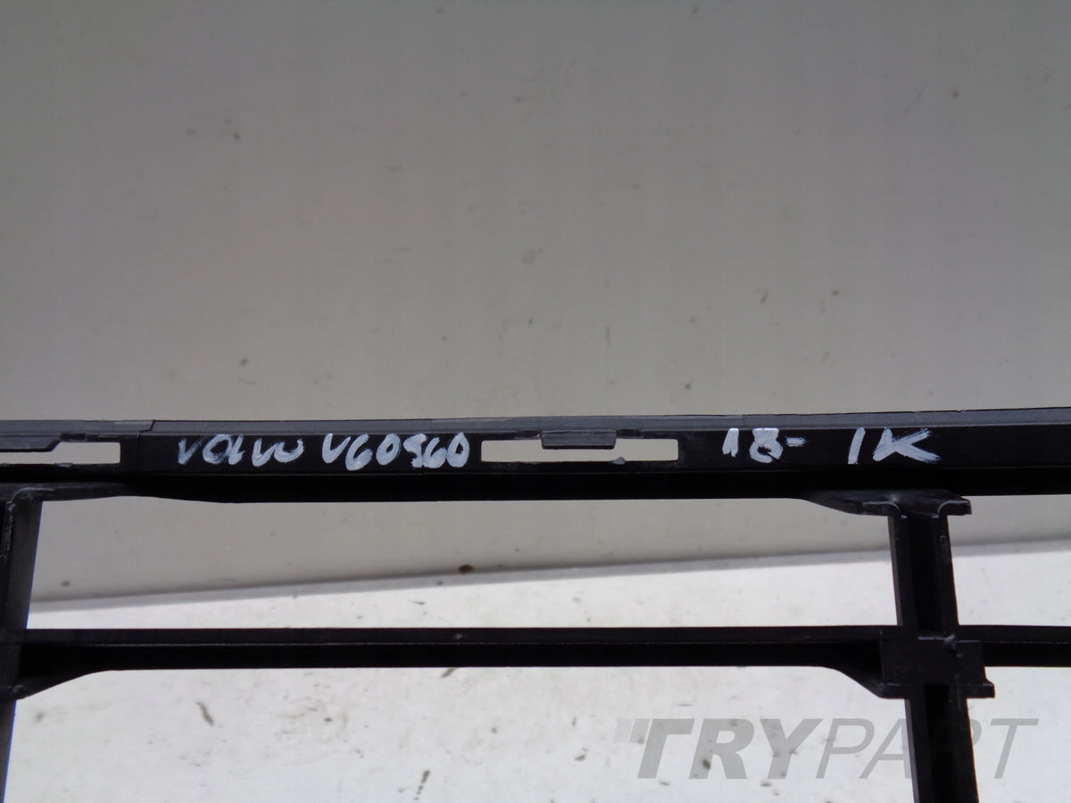 VOLVO V60 S60 III 18- BUMPER GRILLE