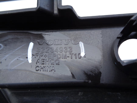 VOLVO XC60 II 21- FACELIFT BUMPER GRILLE
