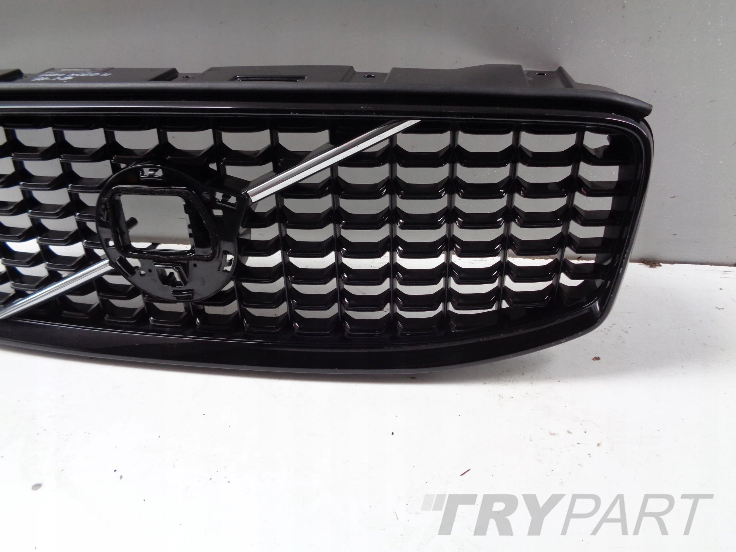 VOLVO XC60 II 21- LIFT R-DESIGN Grill Grille