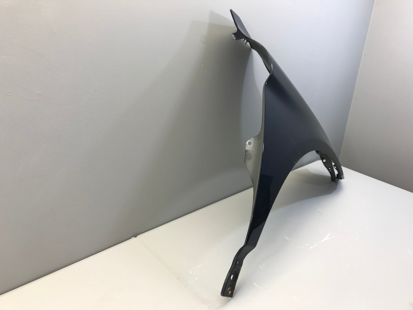 Volvo XC60 2013-2017 Wing Right Side OEM: 30762402