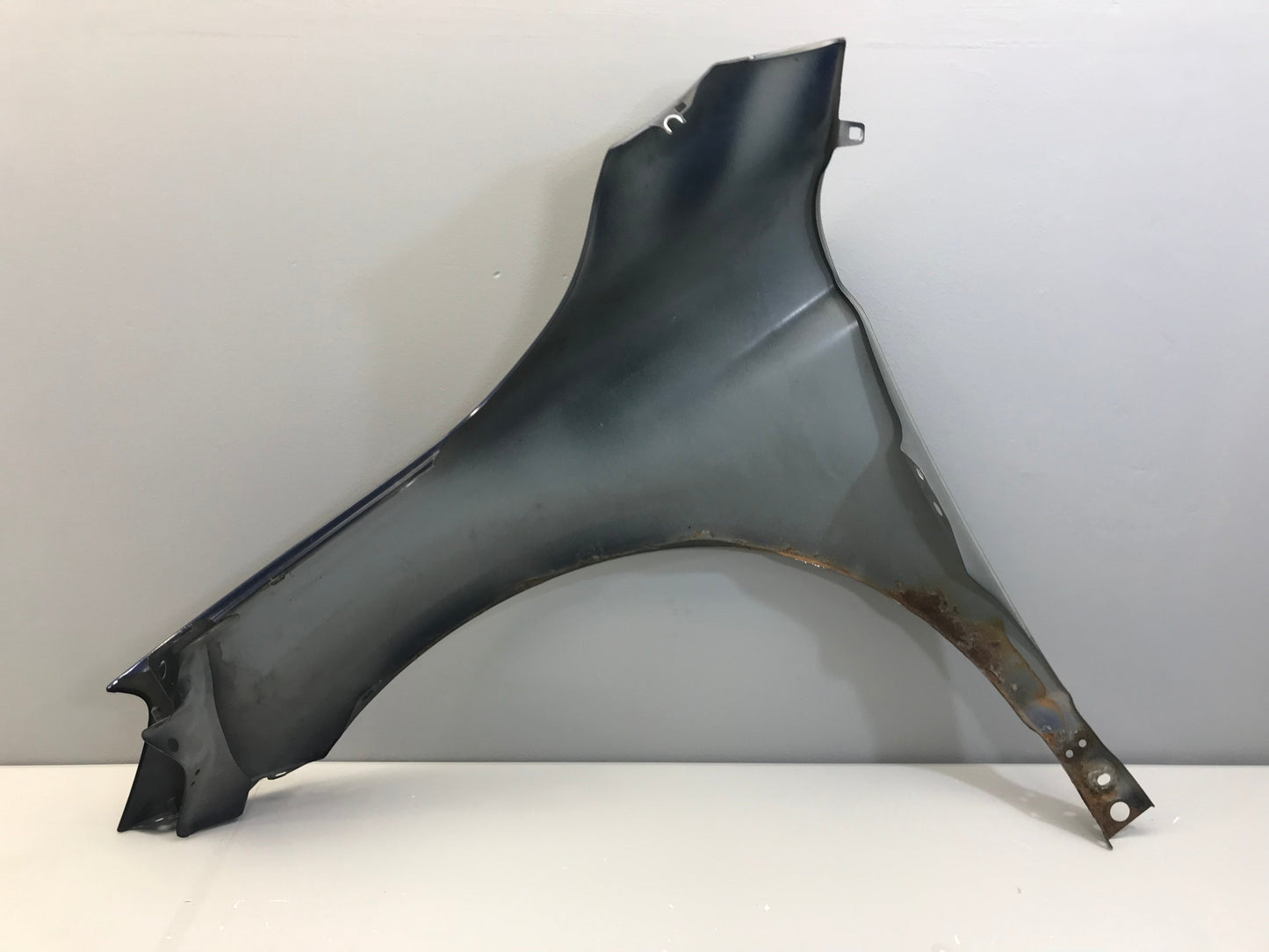 Volvo XC60 2013-2017 Wing Right Side OEM: 30762402