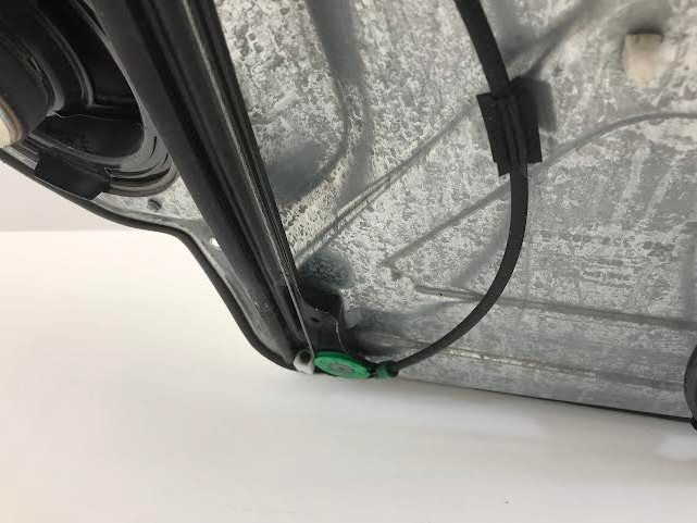 VOLKSWAGEN Transporter T6 2015- Front Left Door Window Regulator 7E1837729R