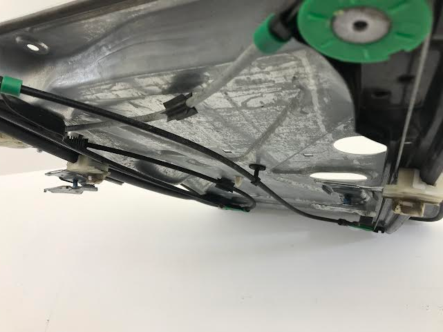 VOLKSWAGEN Transporter T6 2015- Front Left Door Window Regulator 7E1837729R