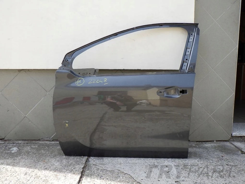 PEUGEOT 208 LEFT FRONT DOOR