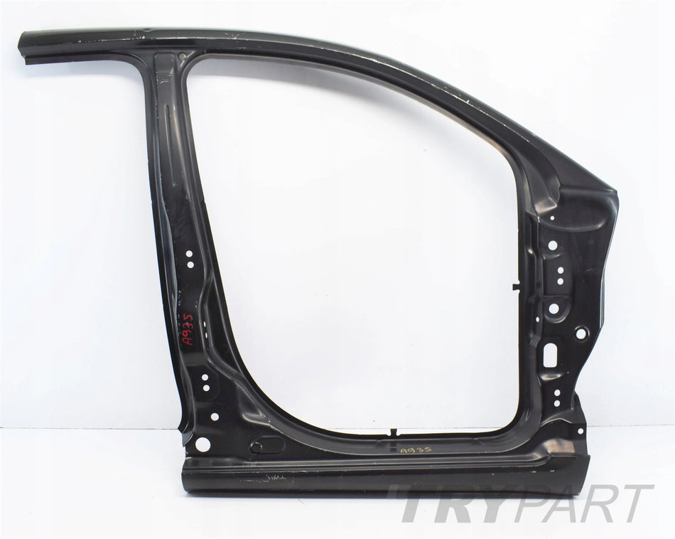 PANDA III 3 RIGHT COVER FRAME SILL POST ORG
