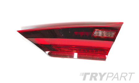 BMW 1 F40 RIGHT REAR LAMP IN TAILGATE ORG EU