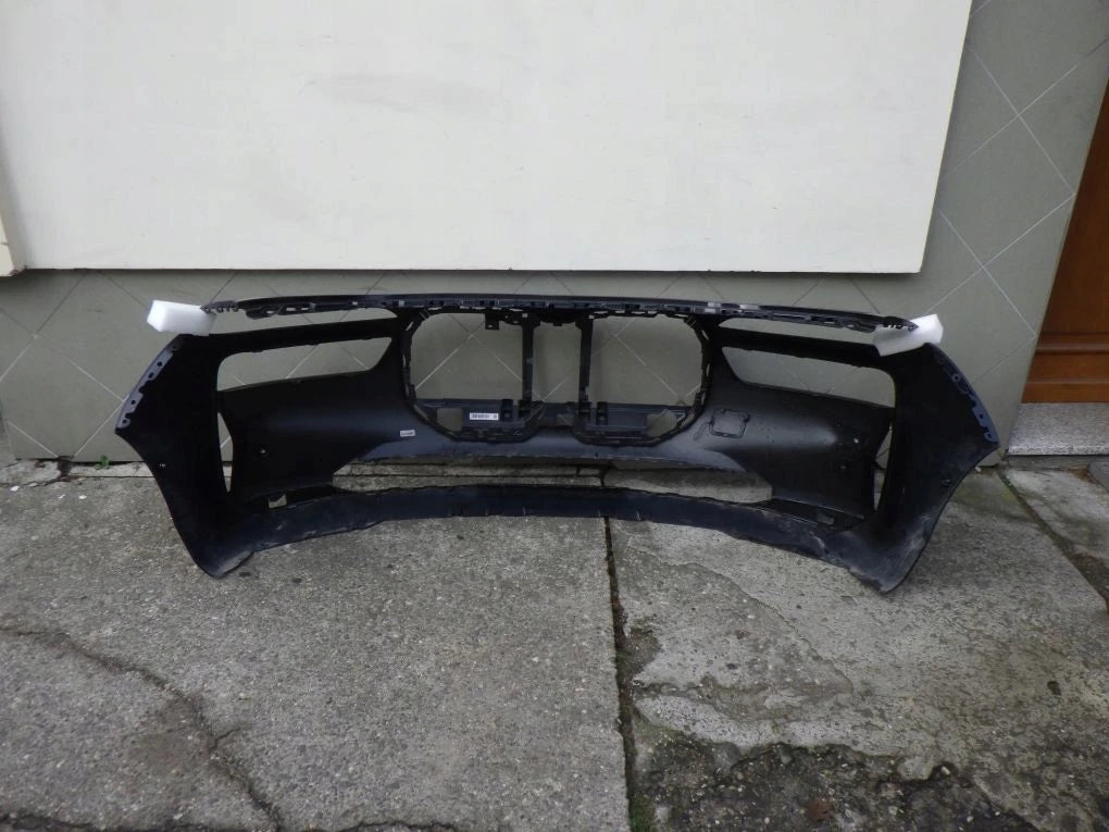 BMW 7 I7 G70 2022- Front Bumper