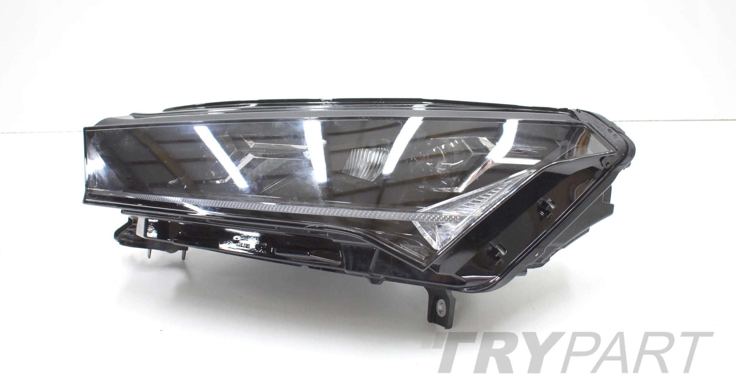 SKODA ENYAQ 5LB LEFT FRONT HEADLIGHT CRYSTAL ORG EU 5LB941015H