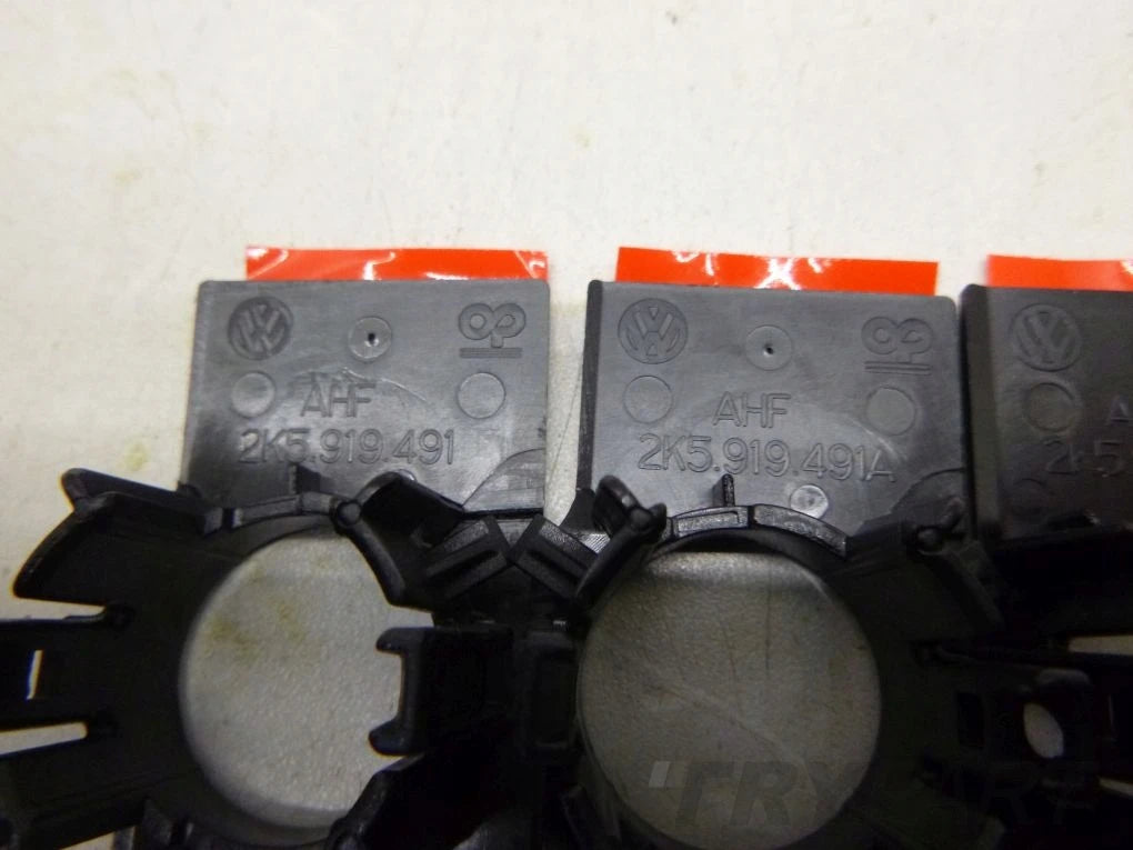 VW CADDY 2K5 LIFT 15- PDC Sensor Bracket Basket