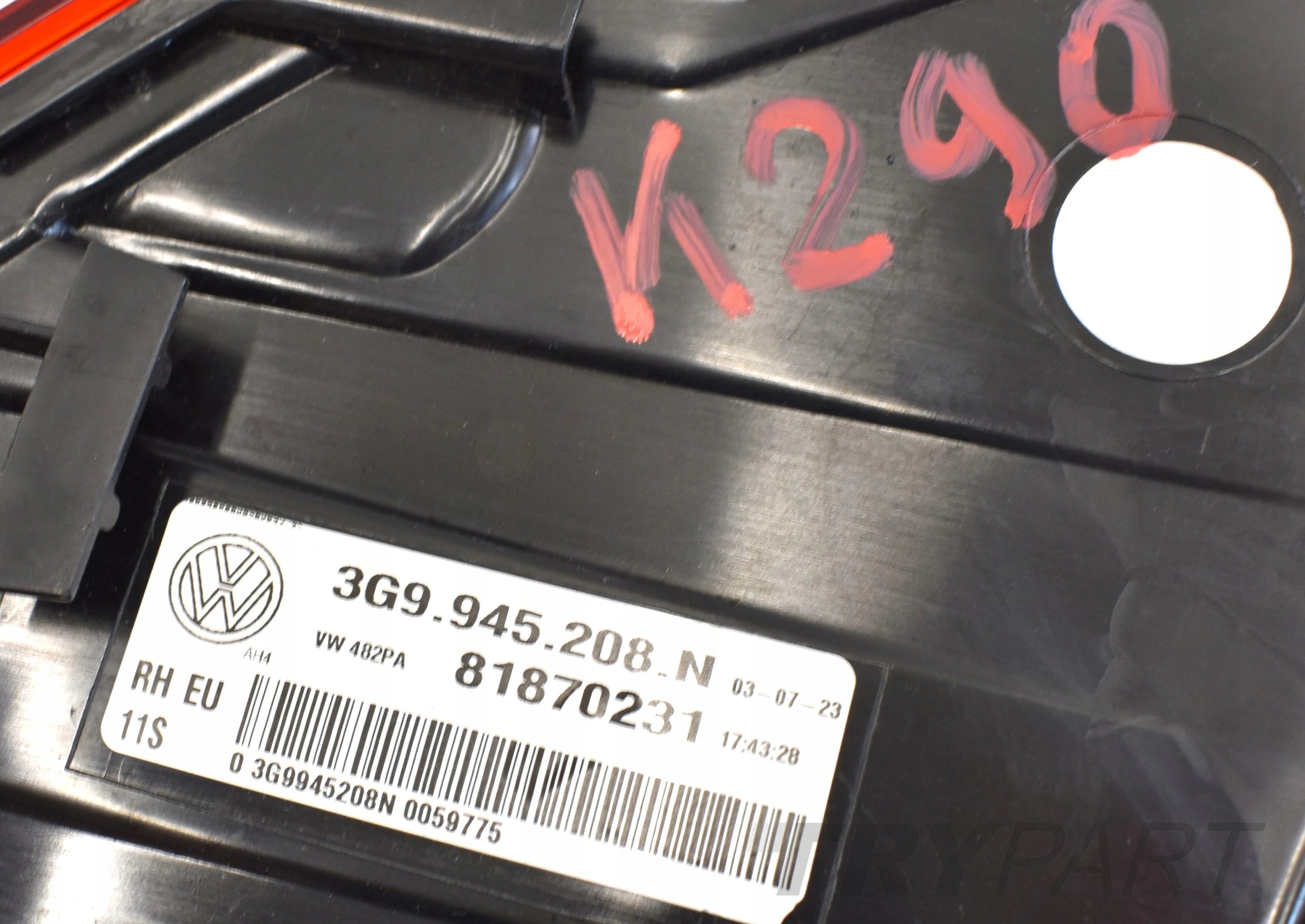 VW PASSAT B8 3G9 LIFT RIGHT REAR TAIL LIGHT EU NEW ESTATE