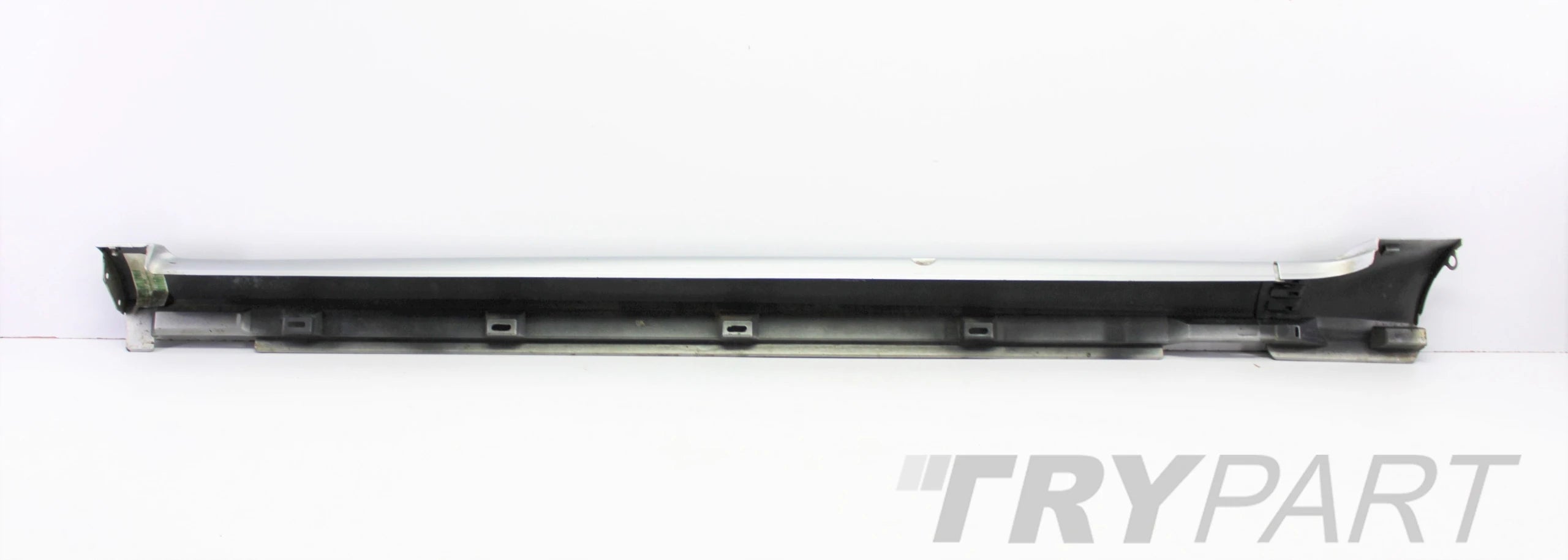 VW PASSAT B7 3AA RIGHT SILL STRIP ORG