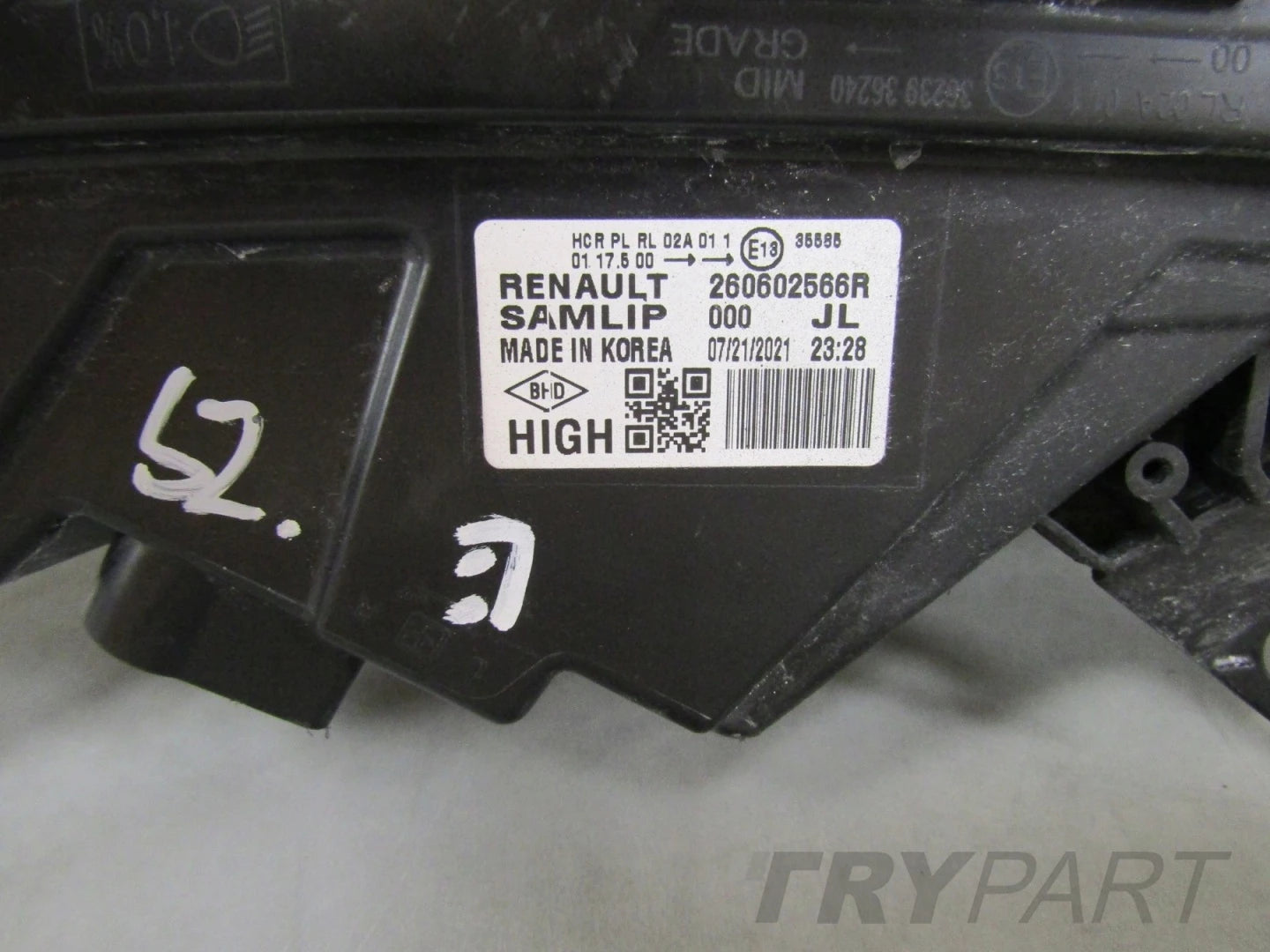 HEADLIGHT RENAULT ARKANA LED PURE VISION 19- LH LEFT 260602566R