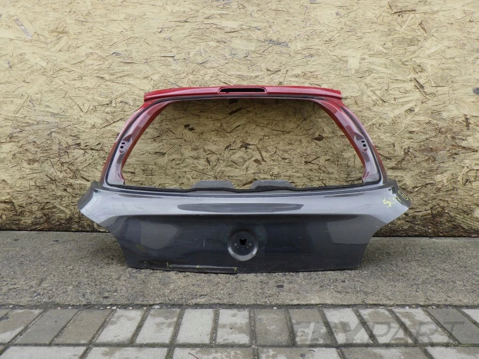 OPEL ADAM rear hatch