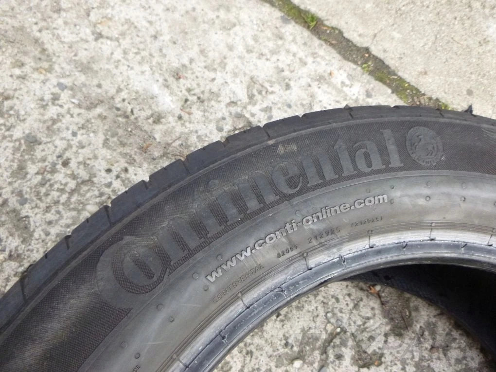 CONTINENTAL CONTI PREMIUM CONTACT 2 225 55 R17 tire