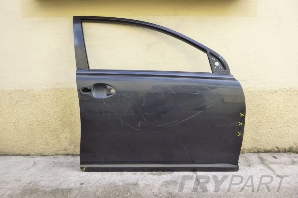 TOYOTA AVENSIS II T25 Front Right Door