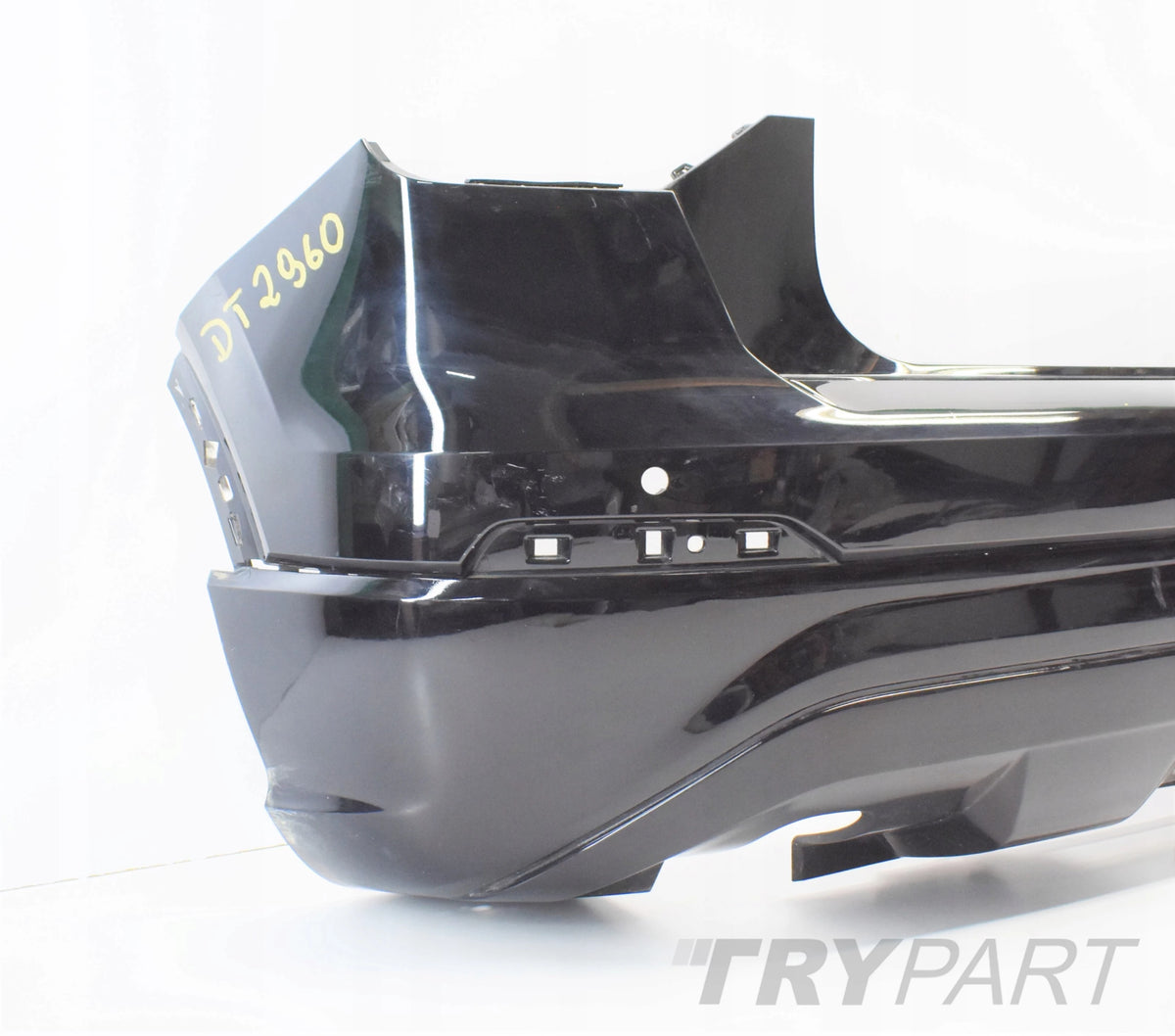 AUDI Q2 81A REAR BUMPER EXCELLENT CONDITION ORG