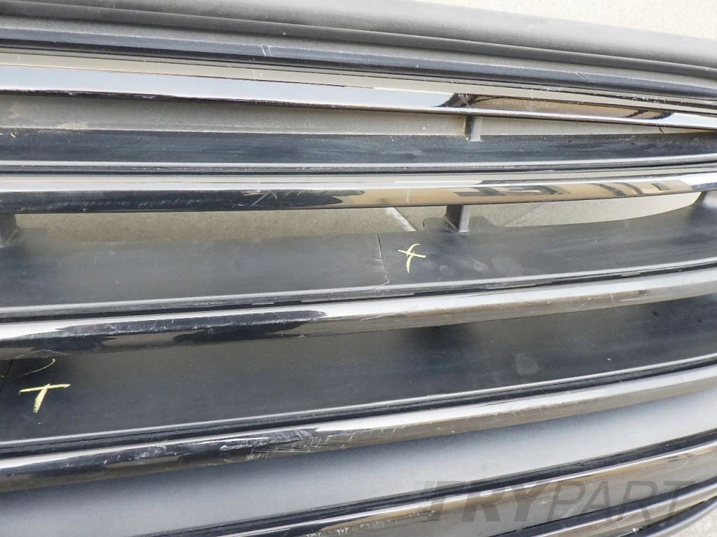 MINI CLUBMAN F54 LIFT LCI 19- Grille Clip
