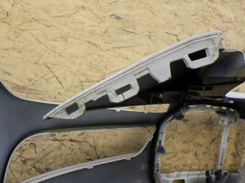 BMW 7 I7 G70 2022- Front Bumper