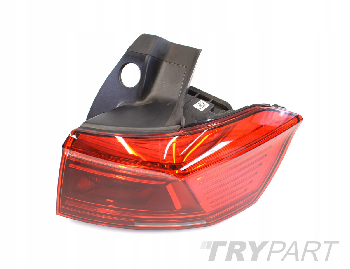 VW PASSAT B8 3G9 LIFT RIGHT REAR TAIL LIGHT EU NEW ESTATE