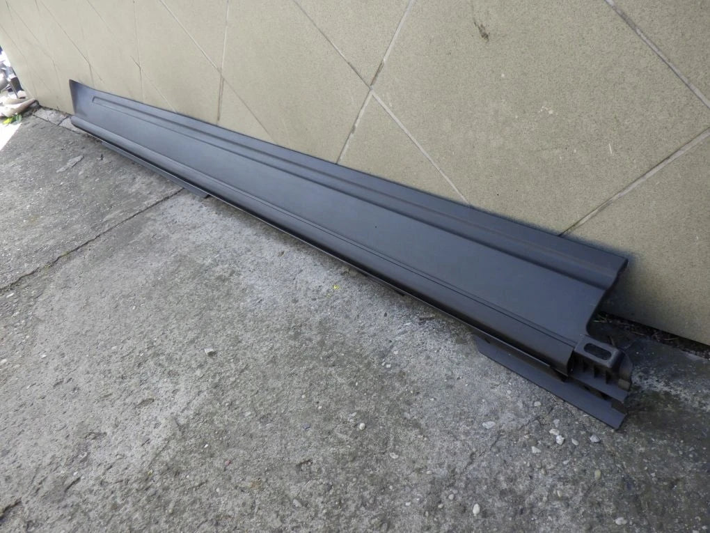 Ford Explorer 2020- Right Door Sill Molding