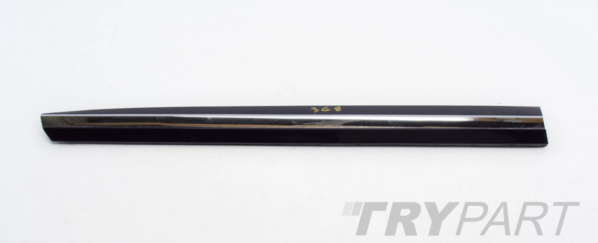 VW ARTEON 3G8 FRONT DOOR SILL TRIM