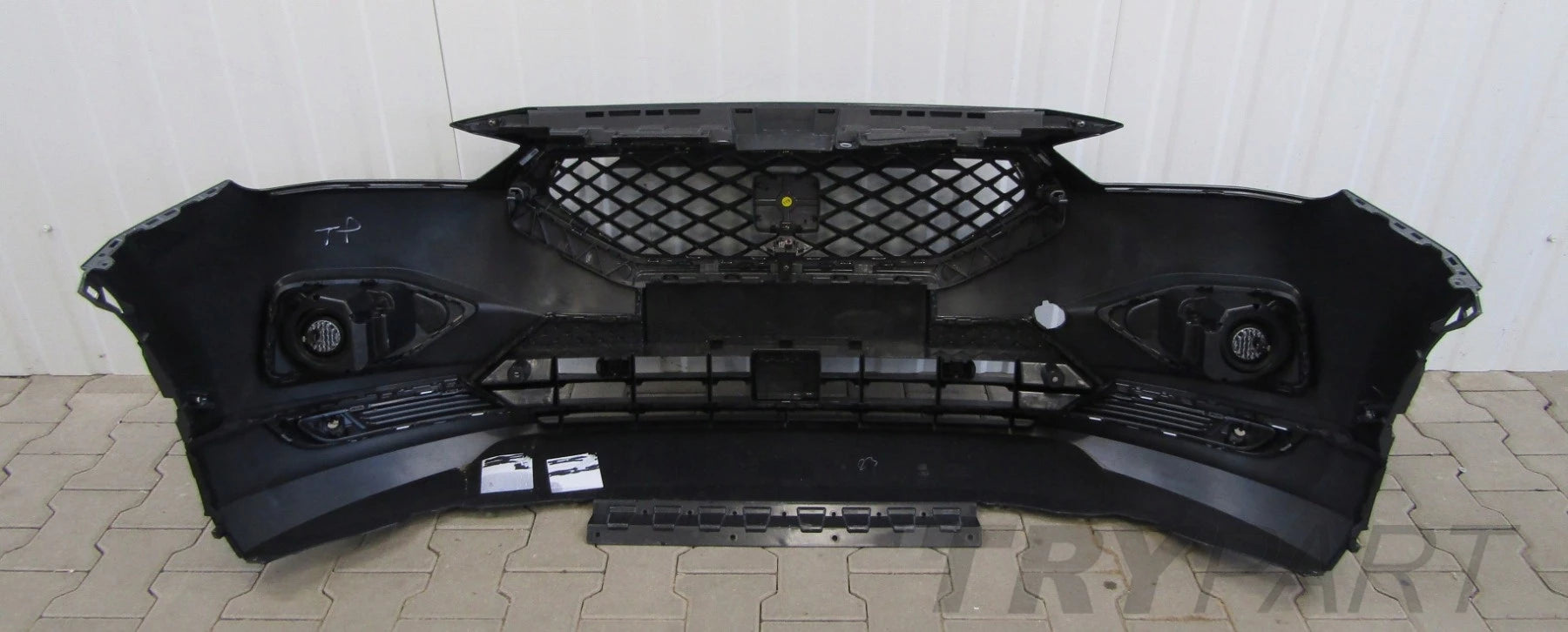 Front Bumper Seat Tarraco 5FJ 18- (Camera)