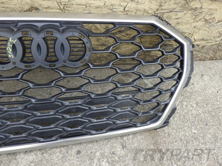 AUDI Q3 83F S LINE Grille