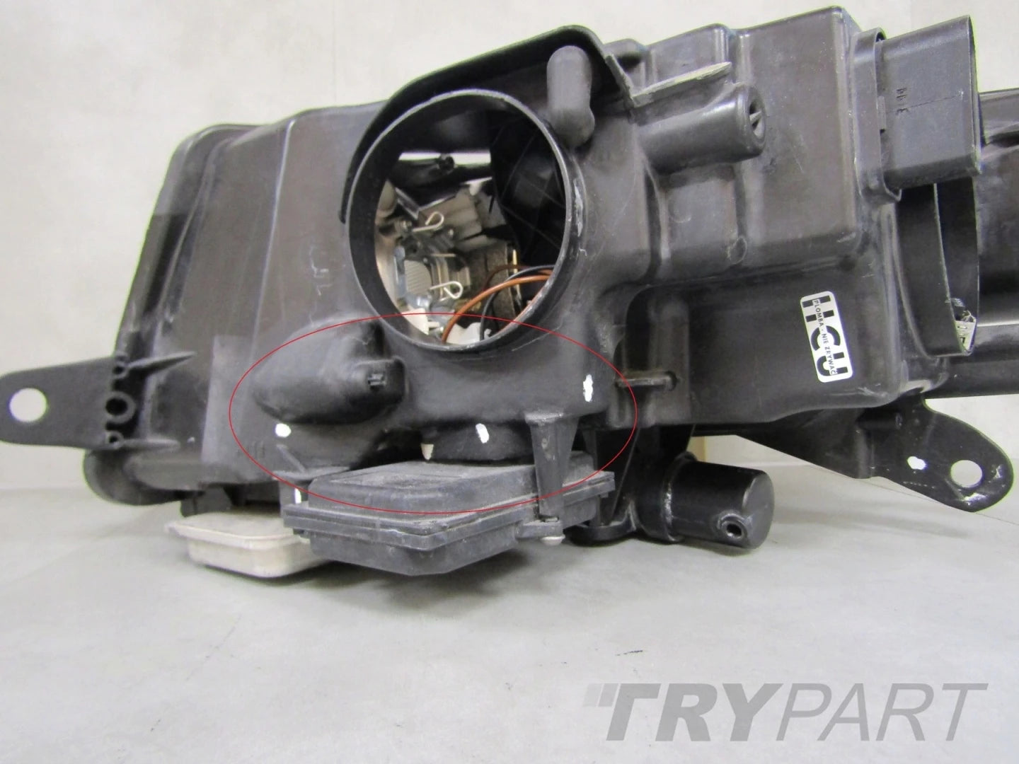 HEADLIGHT SKODA SUPERB II 2 XENON SWIVELING 08-13 RH 3T1941016E
