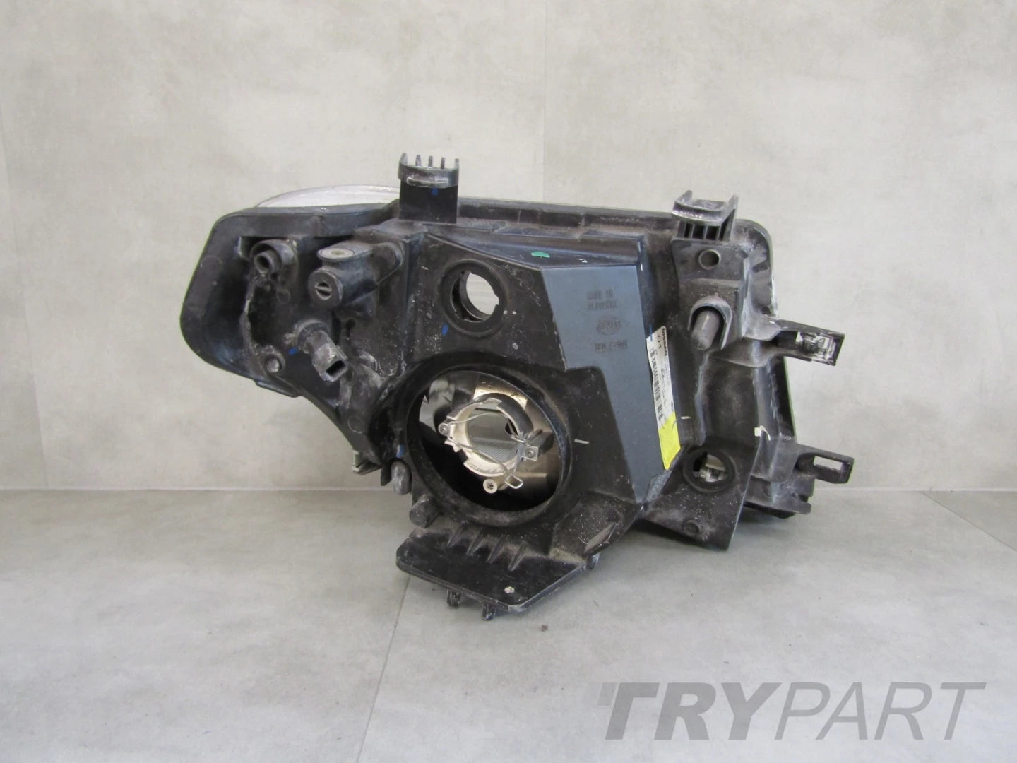 HEADLIGHT NISSAN NAVARA 3 III D40 LIFT REGULAR 10- LH 260605X10B
