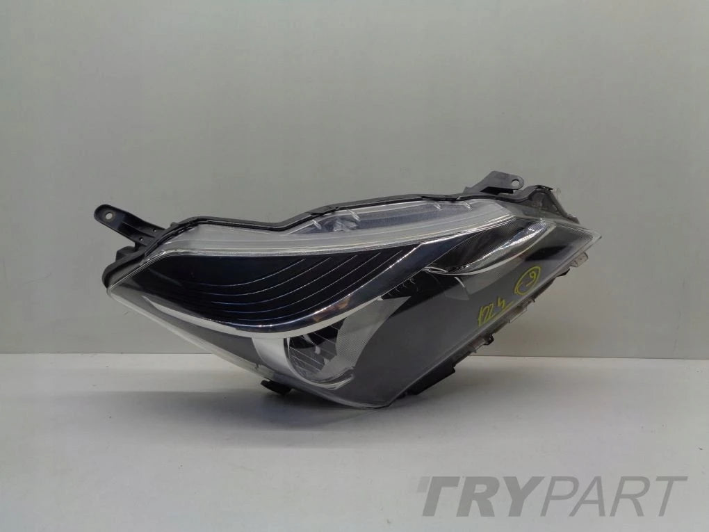 TOYOTA YARIS III LIFT 13- Right Headlight