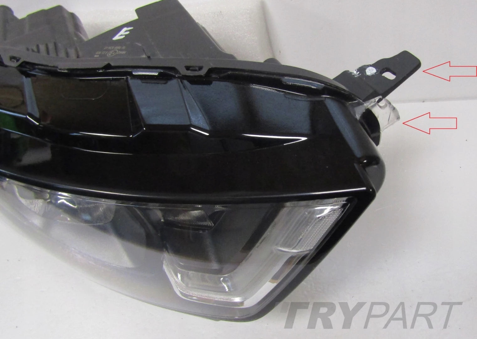 HEADLIGHT FORD ECOSPORT 2 II STANDARD LENS RH 17-21 GN15-13W029-YA