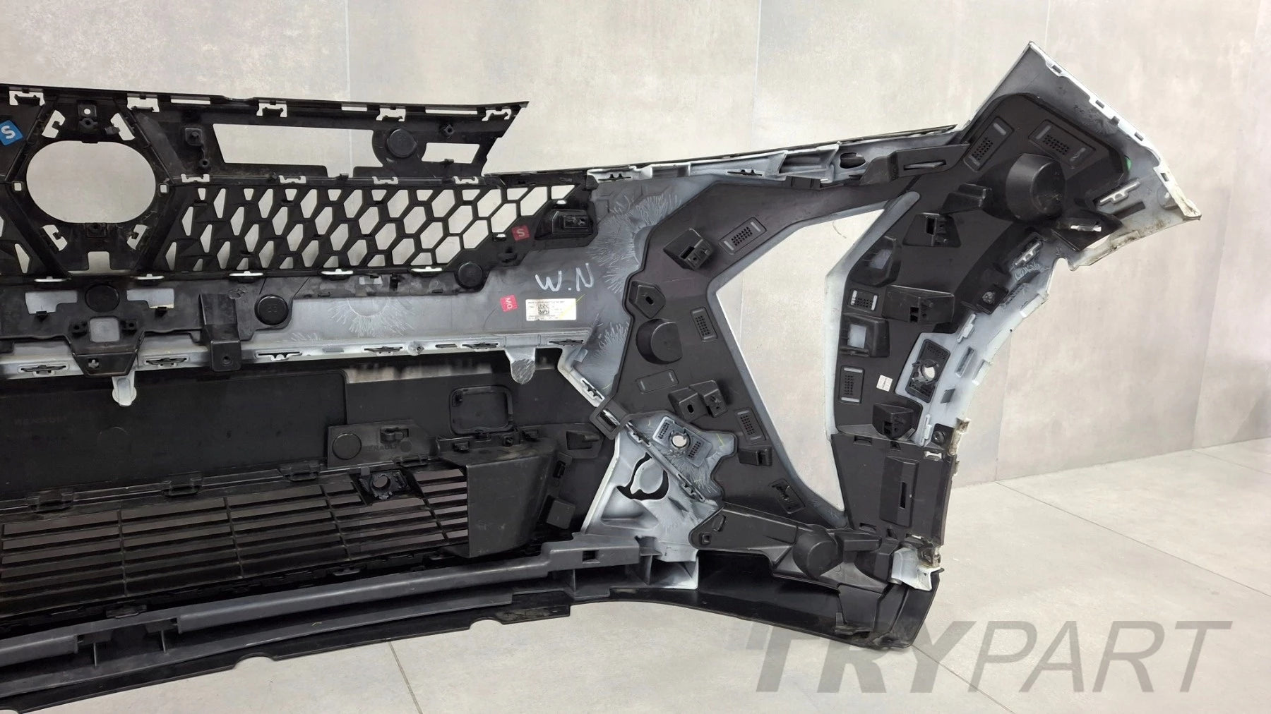 Front Bumper RENAULT SCENIC 5 V E-Tech 24-