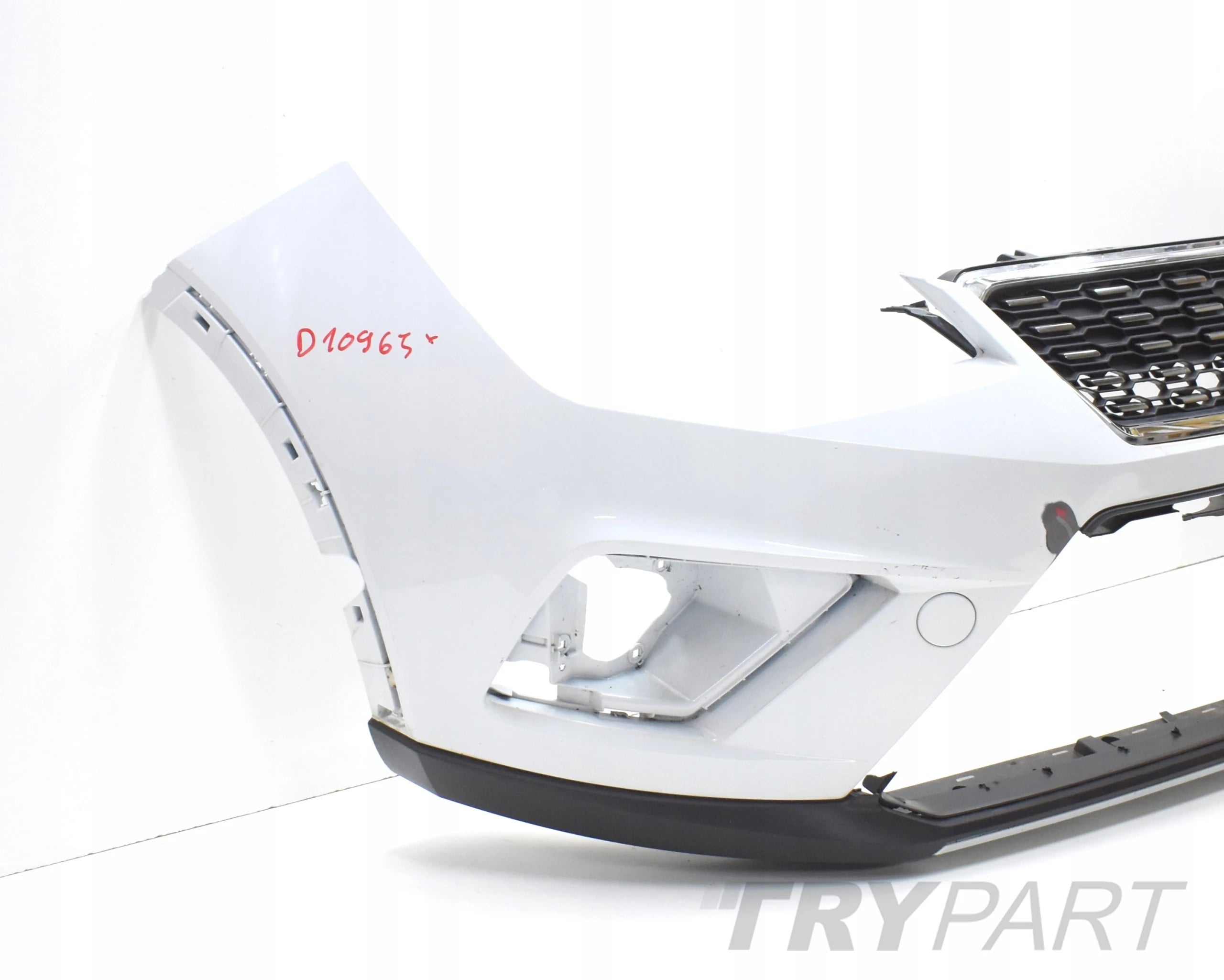 SEAT ARONA 6F9 FRONT BUMPER ORG + CHROME
