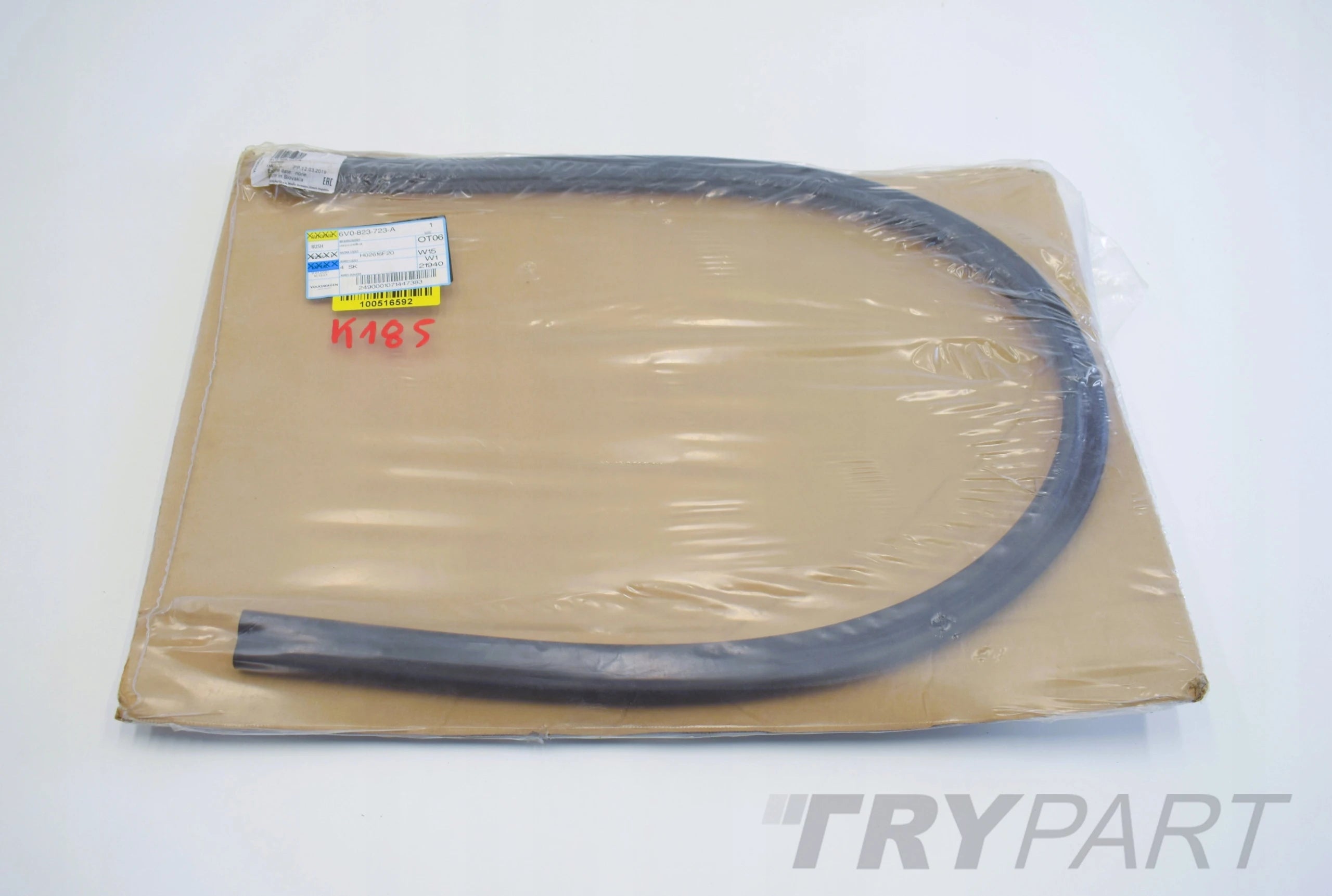 SKODA RAPID FABIA III 6V0 WINDSHIELD SEAL GENUINE NEW