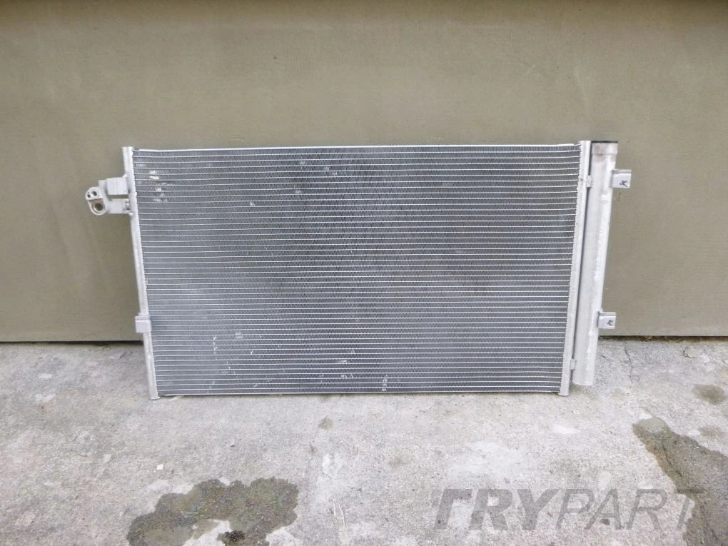 BMW G11 G30 G31 G15 9364258 Air Conditioning Radiator
