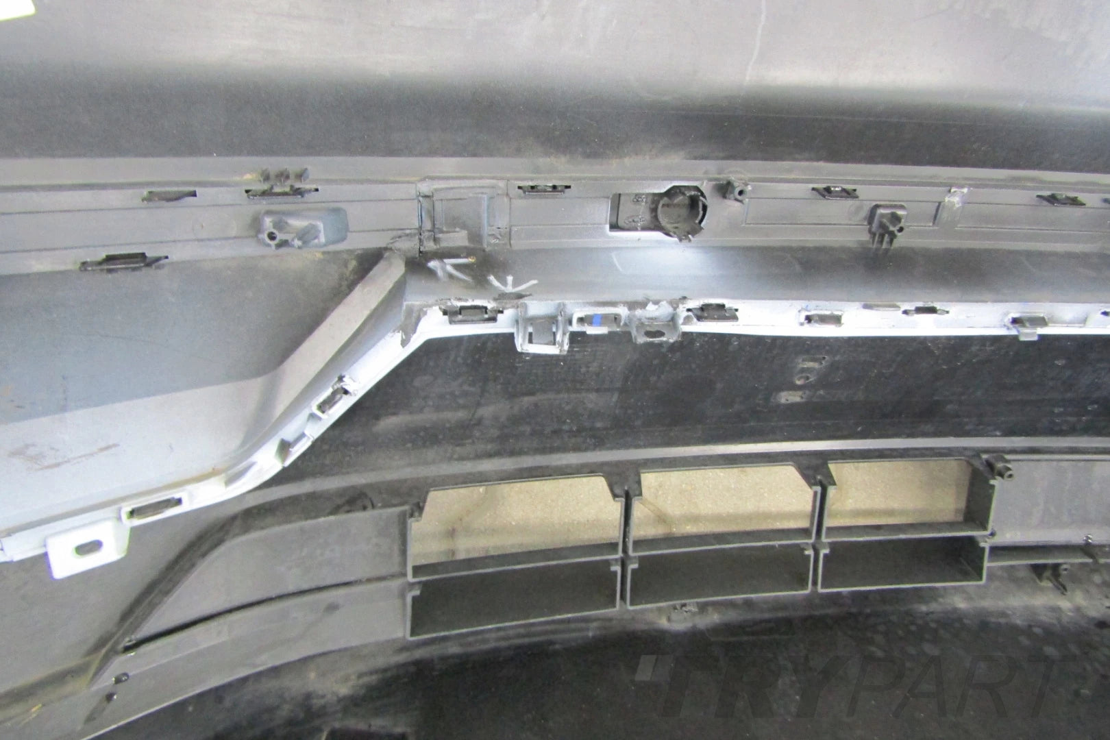 Front Bumper Volvo EX30 EX 30 23- (LOGO)