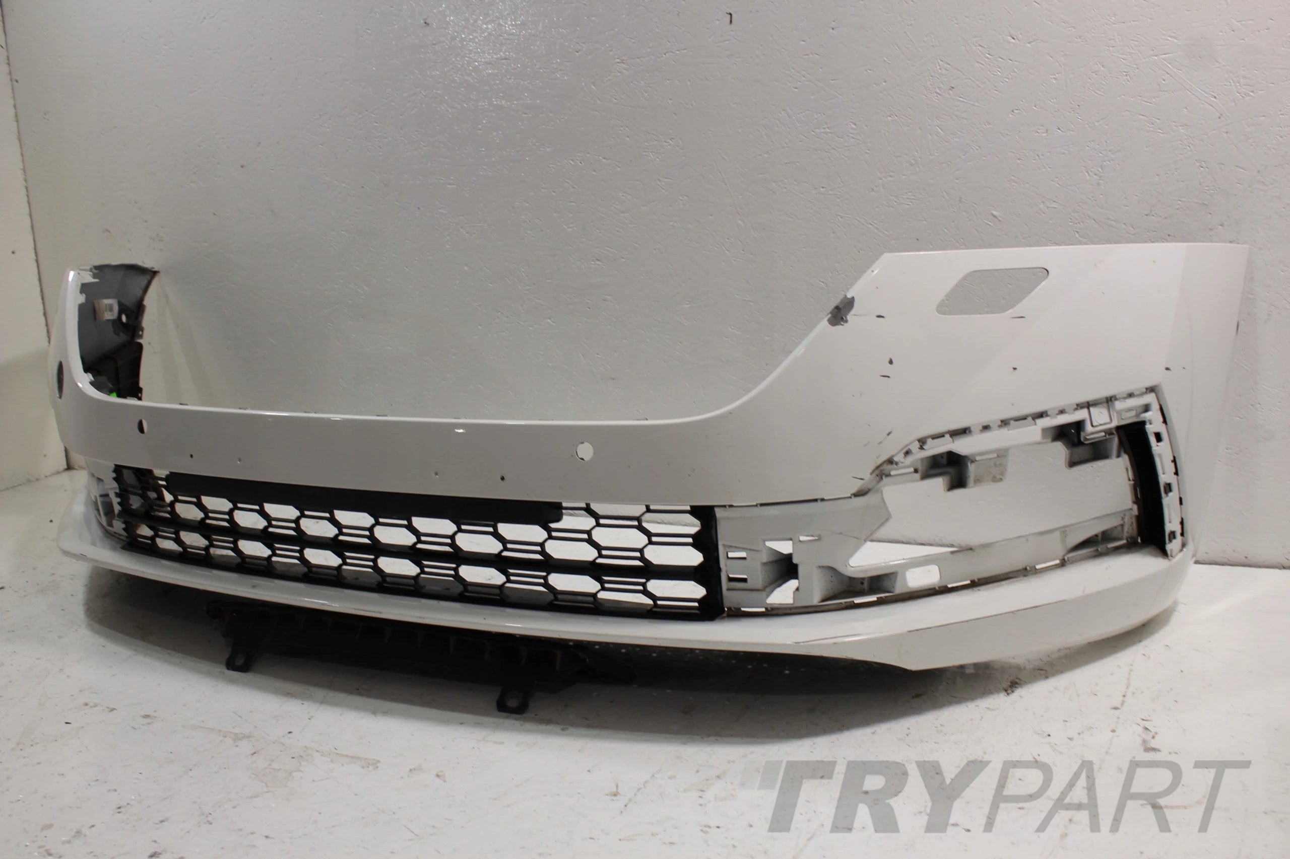 Skoda Octavia IV front bumper