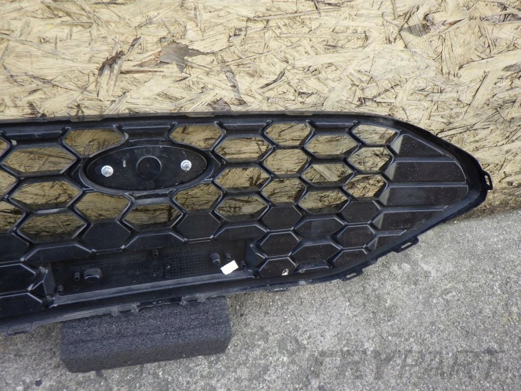 FORD FOCUS MK4 IV LIFT ST LINE 21- Grille