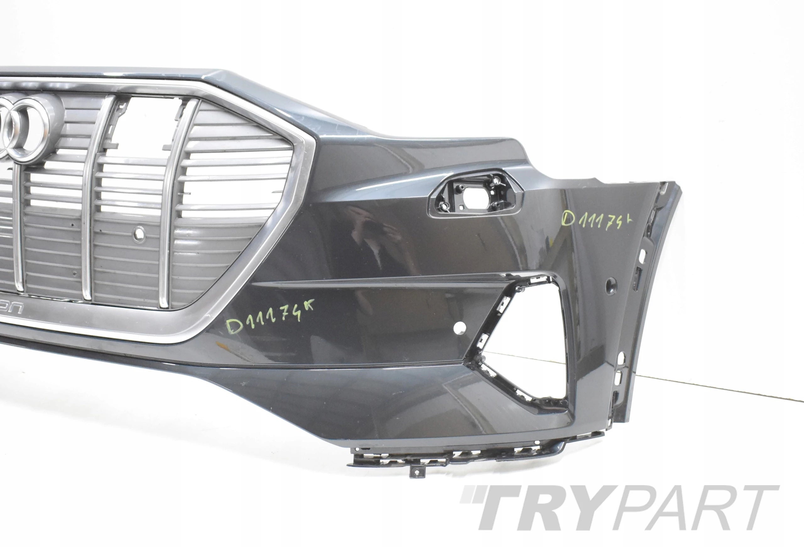 AUDI E TRON 4KE FRONT BUMPER ORG